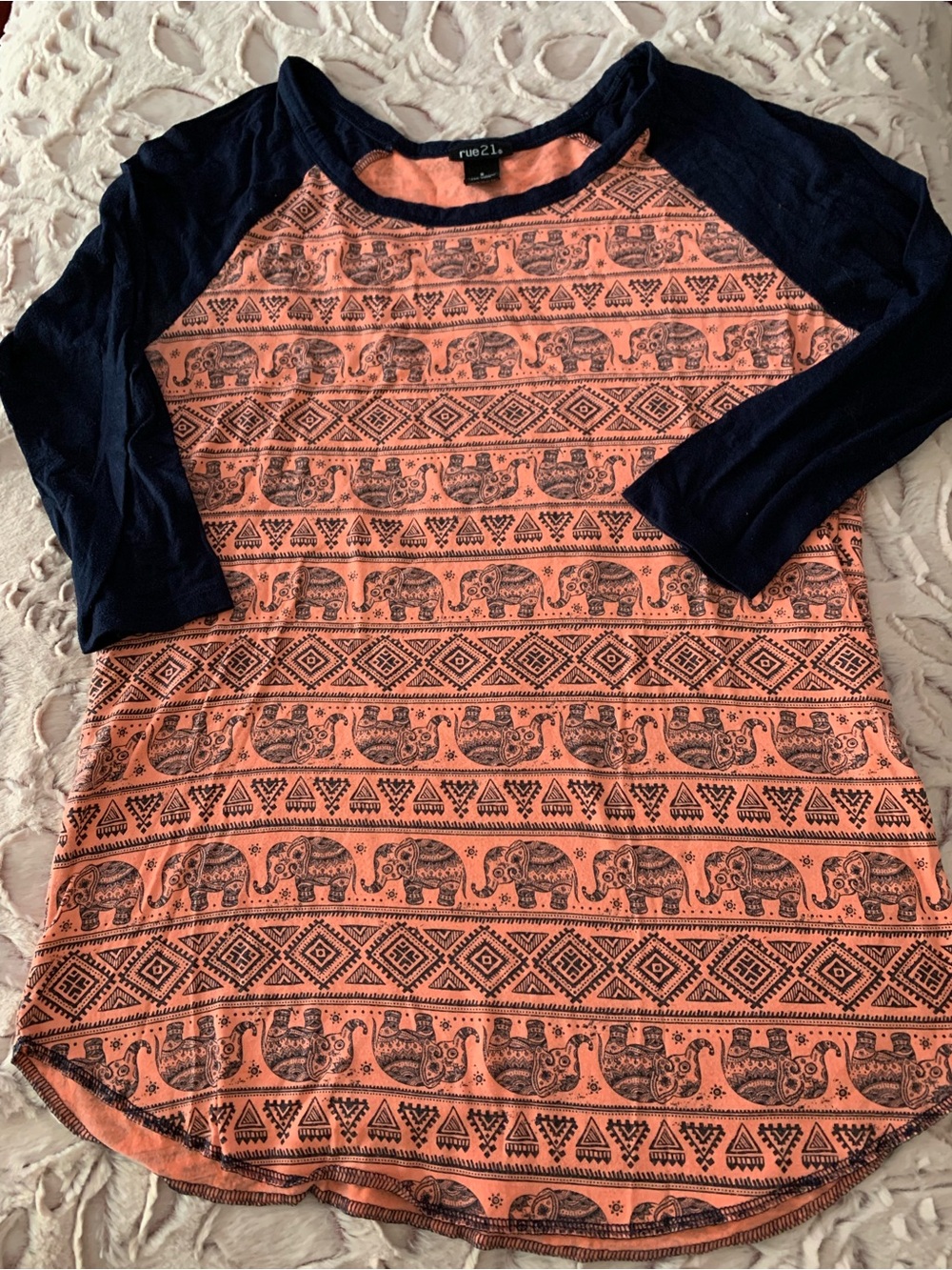 Rue21 Tribal Elephant Print Baseball Tee Women's Size Small Rue 21  SOFT